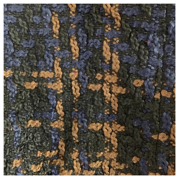 The BEYONKA Chunky Tweed Jacket - Picture 8 of 9